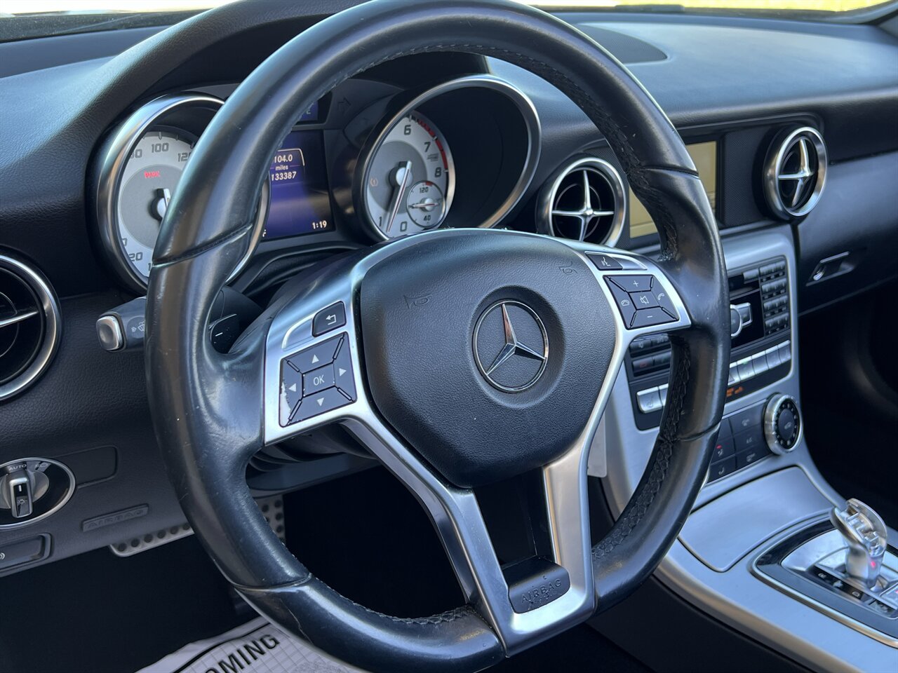 2016 Mercedes-Benz SLK SLK 300 CONV PANO HTD SEATS NAV SPT SUSPENSION   - Photo 32 - Houston, TX 77031