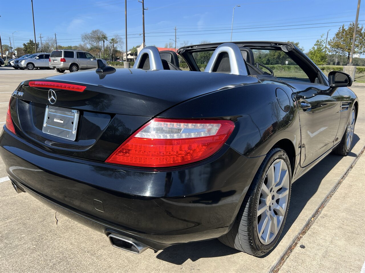2016 Mercedes-Benz SLK SLK 300 CONV PANO HTD SEATS NAV SPT SUSPENSION   - Photo 7 - Houston, TX 77031