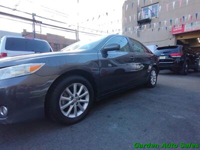 2011 Toyota Camry LE V6   - Photo 4 - Newark, NJ 07114