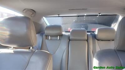 2011 Toyota Camry LE V6   - Photo 12 - Newark, NJ 07114