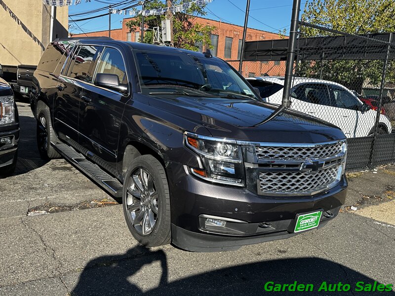 2018 Chevrolet Suburban LT  AWD
