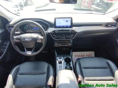 2021 Ford Escape Hybrid SEL   - Photo 9 - Newark, NJ 07114