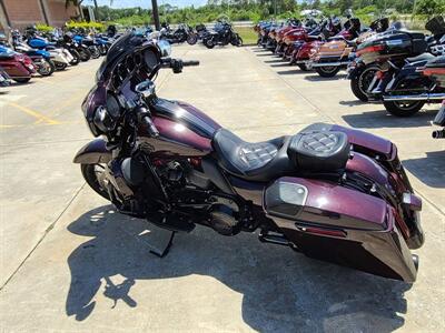 2019 Harley-Davidson® FLHXSE - CVO™ Street Glide®   - Photo 4 - Palm Bay, FL 32905