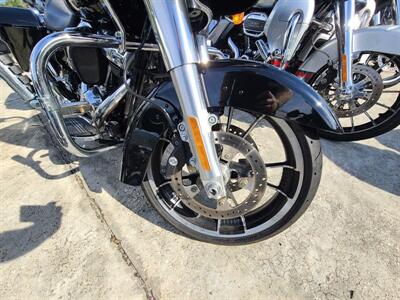 2022 Harley-Davidson® FLTRX - Road Glide®   - Photo 2 - Palm Bay, FL 32905