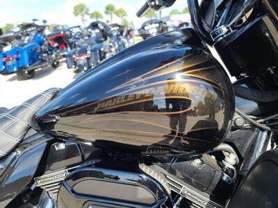 2015 Harley-Davidson® FLHXSE - CVO™ Street Glide®   - Photo 6 - Palm Bay, FL 32905