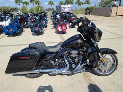 2015 Harley-Davidson® FLHXSE - CVO™ Street Glide®   - Photo 3 - Palm Bay, FL 32905