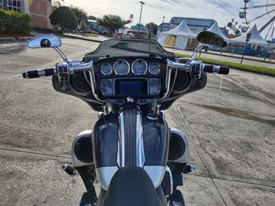 2019 Harley-Davidson® FLHXSE - CVO™ Street Glide®   - Photo 5 - Palm Bay, FL 32905