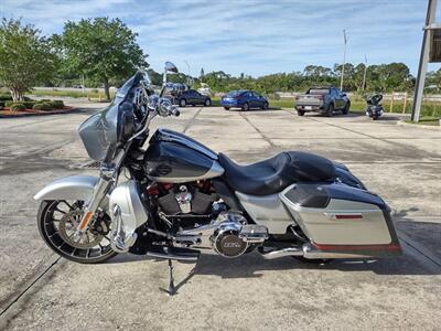 2019 Harley-Davidson® FLHXSE - CVO™ Street Glide®   - Photo 6 - Palm Bay, FL 32905