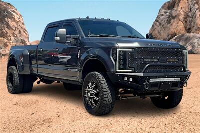 2019 Ford F-350 Super Duty Lariat Truck