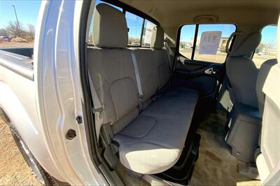 2014 Nissan Frontier Crew Cab SV   - Photo 26 - Albuquerque, NM 87113