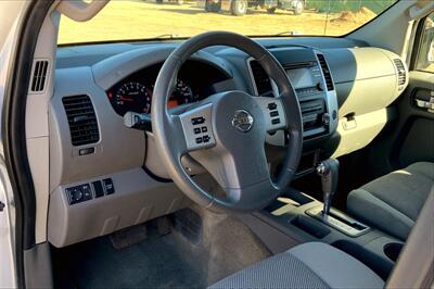2014 Nissan Frontier Crew Cab SV   - Photo 14 - Albuquerque, NM 87113