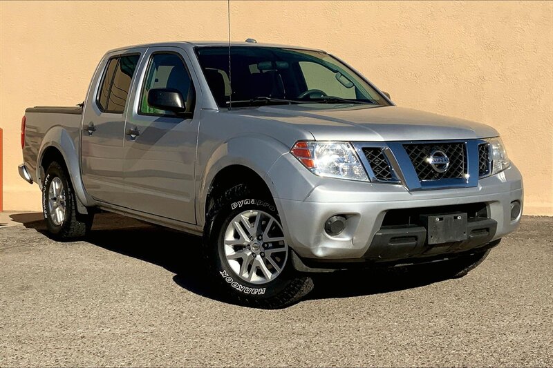 The 2014 Nissan Frontier S photos