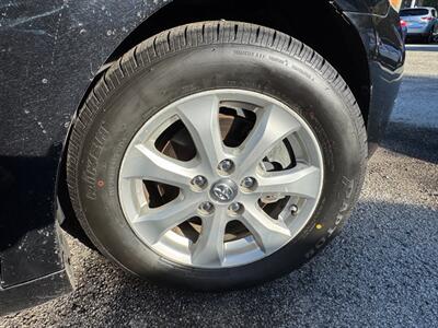 2009 Toyota Camry LE   - Photo 9 - Santa Cruz, CA 95060