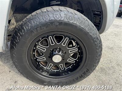 2005 Toyota Tacoma PreRunner V6   - Photo 11 - Santa Cruz, CA 95060