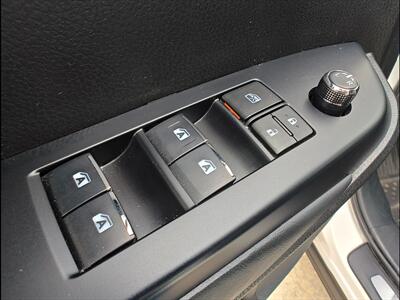 2017 Toyota Highlander Hybrid Limited   - Photo 36 - Woodstock, GA 30188