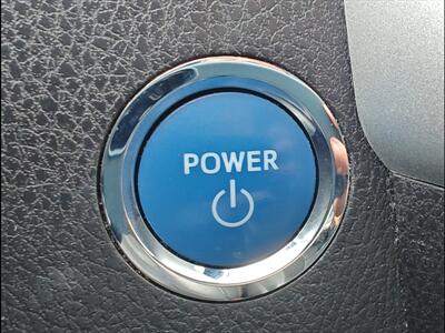 2017 Toyota Highlander Hybrid Limited   - Photo 26 - Woodstock, GA 30188