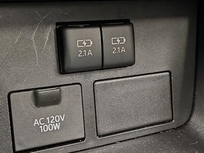 2017 Toyota Highlander Hybrid Limited   - Photo 34 - Woodstock, GA 30188