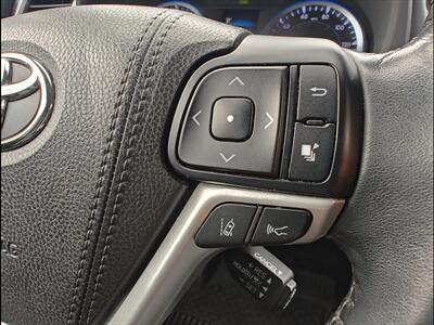 2017 Toyota Highlander Hybrid Limited   - Photo 30 - Woodstock, GA 30188