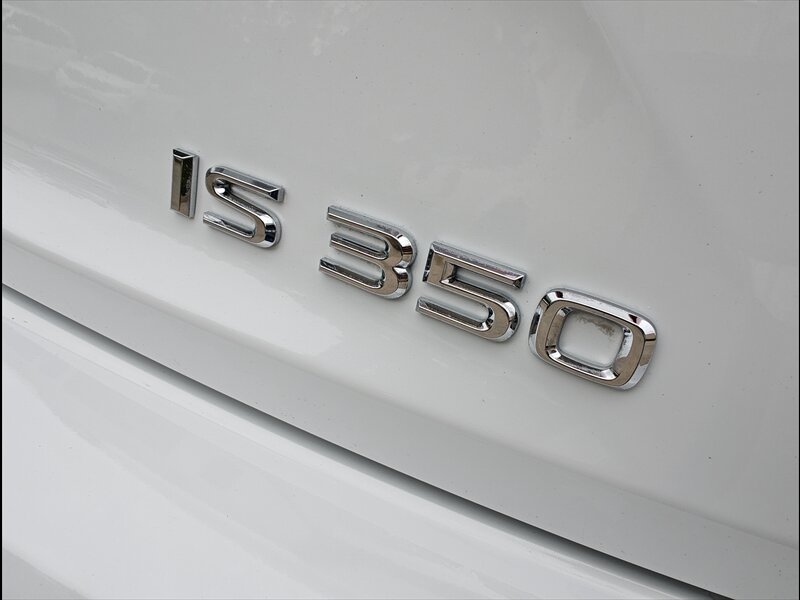 2014 Lexus IS 350 photo