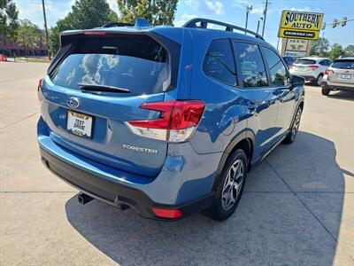 2022 Subaru Forester Premium - Photo 5 - Woodstock, GA 30188