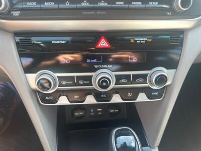 2019 Hyundai ELANTRA SE   - Photo 24 - Clearfield, UT 84015