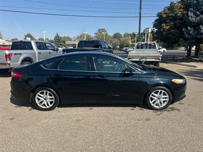 2014 Ford Fusion SE   - Photo 2 - Clearfield, UT 84015