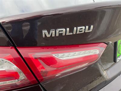2021 Chevrolet Malibu LT   - Photo 10 - Clearfield, UT 84015