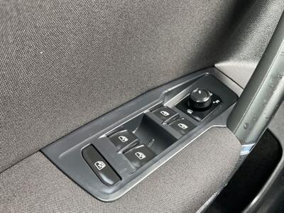 2018 Volkswagen Tiguan 2.0T S 4Motion   - Photo 23 - Clearfield, UT 84015