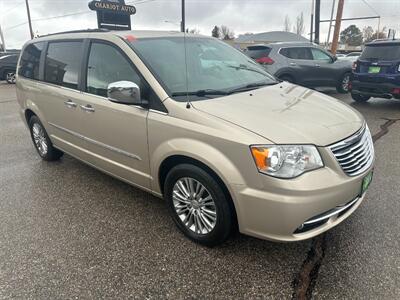 2015 Chrysler Town & Country Touring-L   - Photo 1 - Clearfield, UT 84015