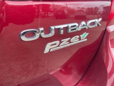 2017 Subaru Outback 2.5i Limited   - Photo 12 - Clearfield, UT 84015