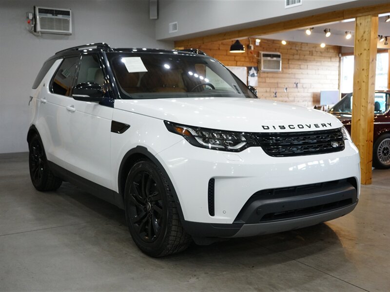 2020 Land Rover Discovery HSE photo
