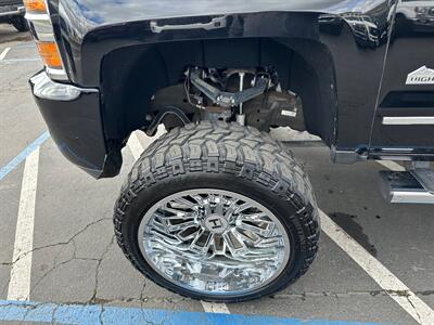 2019 Chevrolet Silverado 2500HD High Country, 6.6L DURAMAX, 4x4, LIFTED 37s W/24s   - Photo 16 - Rancho Cordova, CA 95742