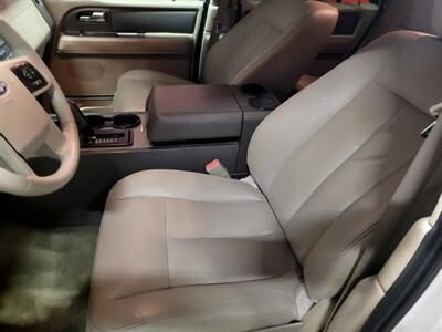 2011 Ford Expedition XLT   - Photo 8 - Miami, FL 33155