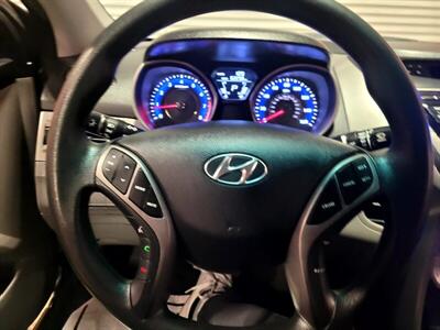 2013 Hyundai ELANTRA GLS   - Photo 8 - Miami, FL 33155