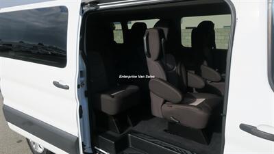 2022 Ford Transit 350 XLT Low Roof 10 Passenger Captain Seats - Photo 18 - Long Beach, CA 90807