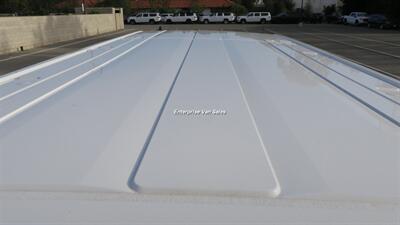 2022 Ford Transit 350 XLT Low Roof 10 Passenger Captain Seats - Photo 13 - Long Beach, CA 90807