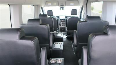 2023 Ford Transit 350 XLT  Mid Roof 8 Passenger Luxury Seating - Photo 14 - Long Beach, CA 90807