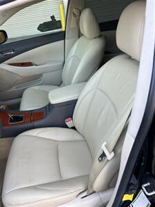 2011 Lexus ES 350 - Photo 11 - Sacramento, CA 95825