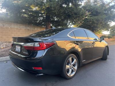 2017 Lexus ES 300h   - Photo 9 - Sacramento, CA 95825
