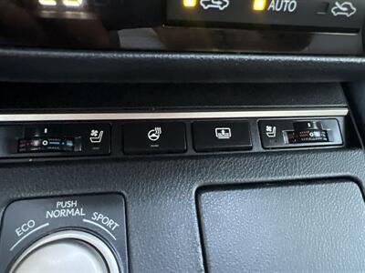 2017 Lexus ES 300h   - Photo 37 - Sacramento, CA 95825