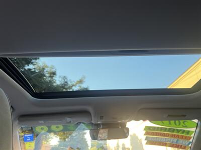 2017 Lexus ES 300h   - Photo 17 - Sacramento, CA 95825