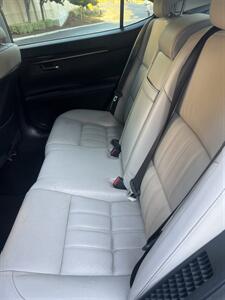 2017 Lexus ES 300h   - Photo 20 - Sacramento, CA 95825
