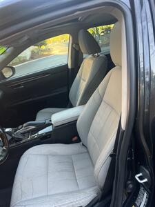 2017 Lexus ES 300h   - Photo 13 - Sacramento, CA 95825