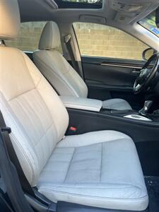 2017 Lexus ES 300h   - Photo 26 - Sacramento, CA 95825