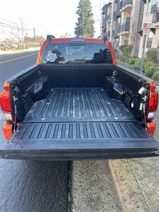 2018 Toyota Tacoma TRD Sport   - Photo 8 - Sacramento, CA 95825