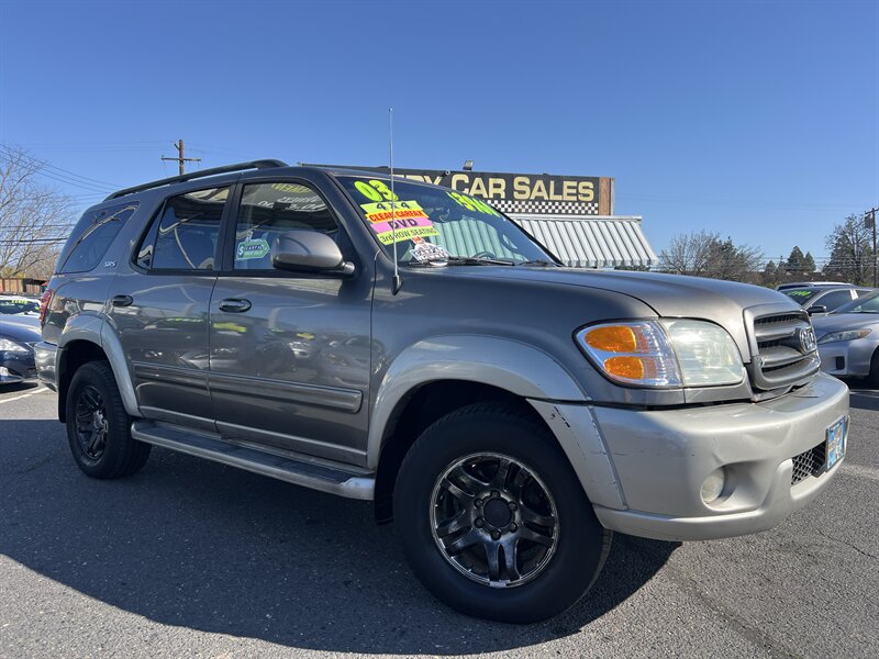 2003 Toyota Sequoia SR5  
