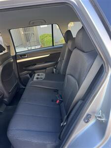 2012 Subaru Outback 2.5i - Photo 15 - Sacramento, CA 95825