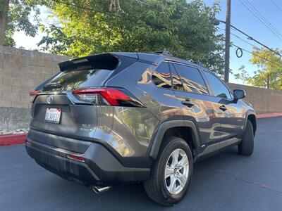 2019 Toyota RAV4 Hybrid XLE - Photo 9 - Sacramento, CA 95825