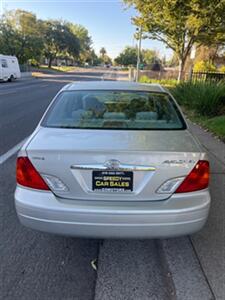 2001 Toyota Avalon XL   - Photo 8 - Sacramento, CA 95825