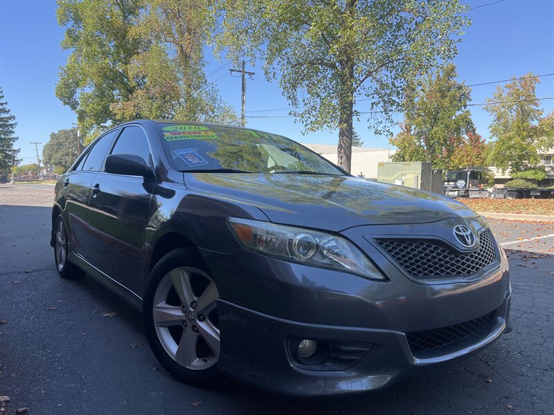 2010 Toyota Camry SE  